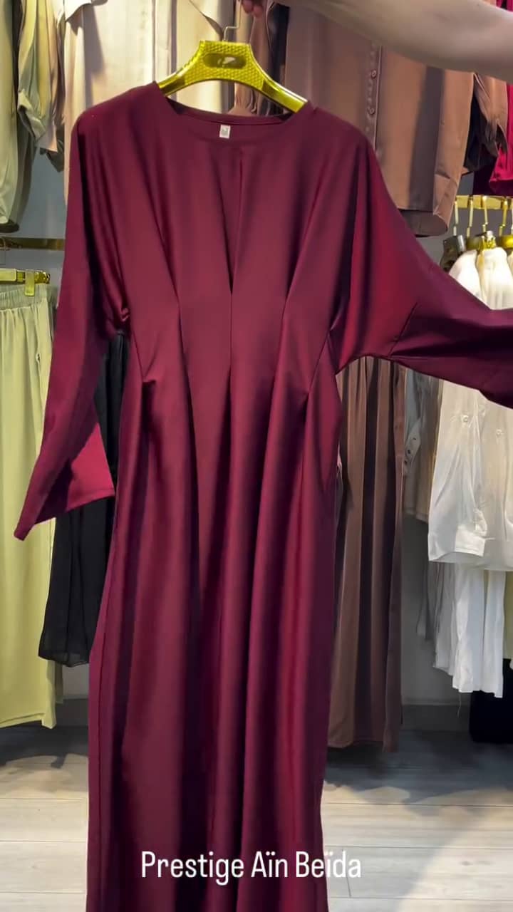 Robe Longue Col V & Ceinture — Coupe Chauve-Souris