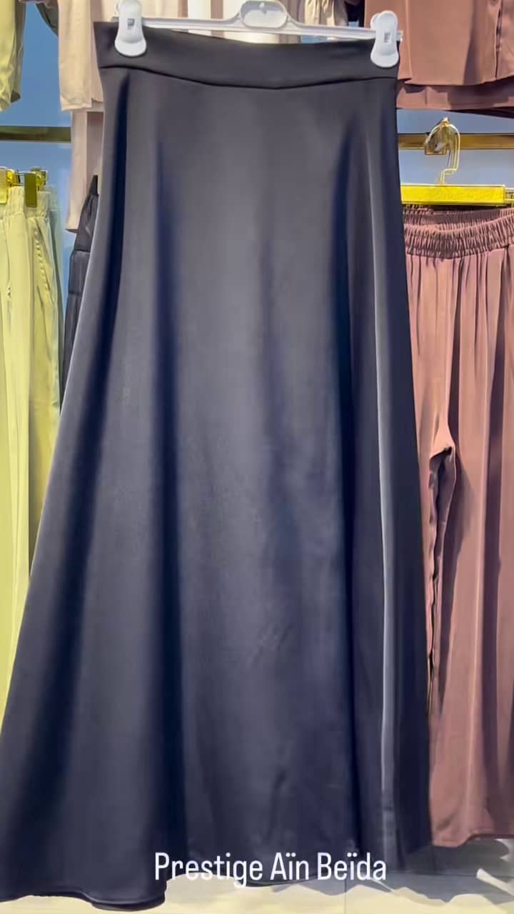 Ensemble 2 Pièces Chemise Fleurs 3D & Jupe Longue Satinée