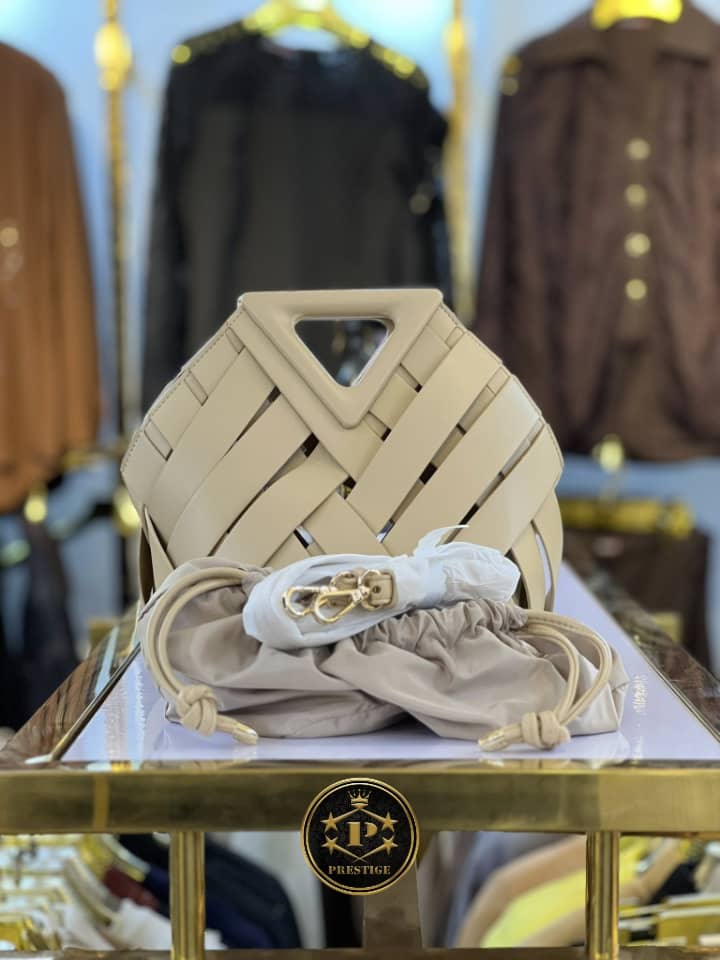 Sac Tressé Triangle avec Pochette Amovible