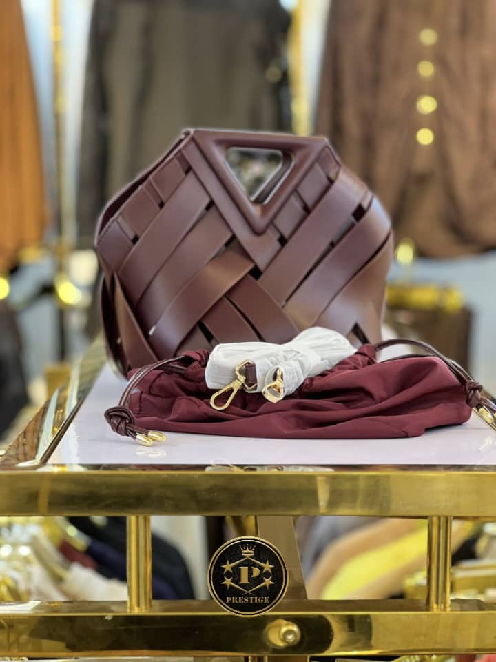 Sac Tressé Triangle avec Pochette Amovible